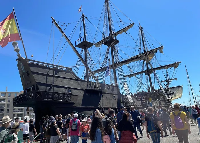 Spacieux 3 Pieces Avec Garage, Climatisation, Terrasse, Proche Centre A - Fr-1-338-584 * Sète